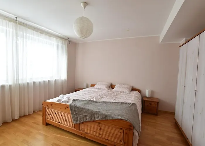 Lovely & Spacious With Sauna Apartament *