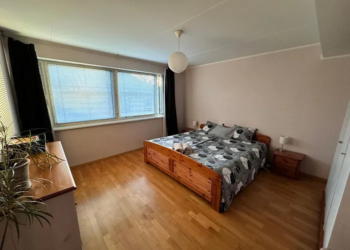 Lovely & Spacious With Sauna 塔林