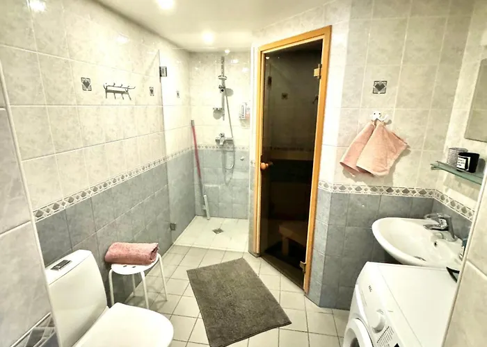 Lovely & Spacious With Sauna 塔林