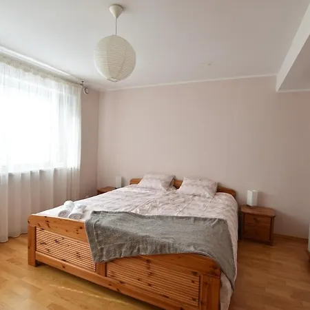 Lovely & Spacious With Sauna Apartman *